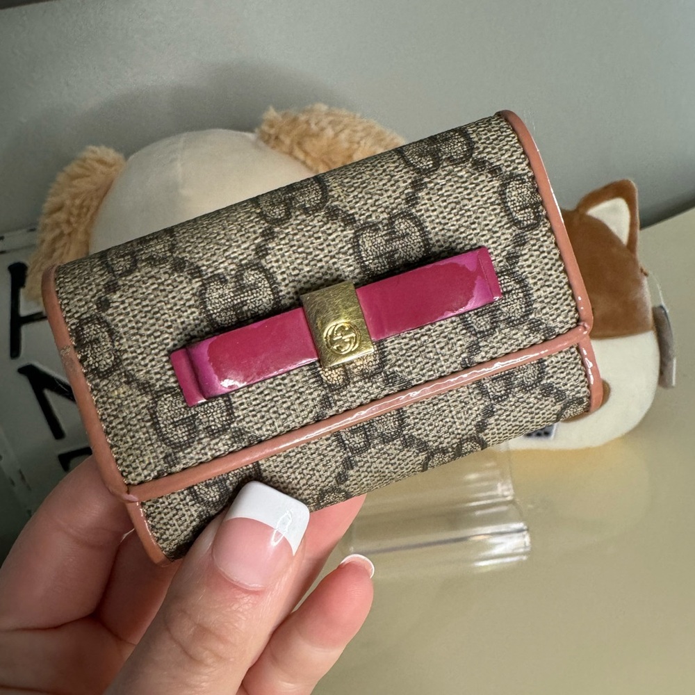 Gucci Key Holder with Pink bow and Orange Interior